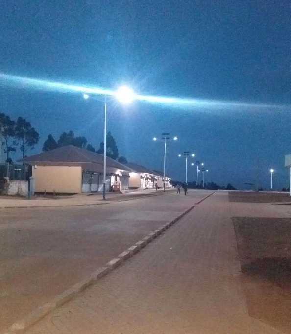 潮阳区非洲科特迪瓦太阳能路灯工程
